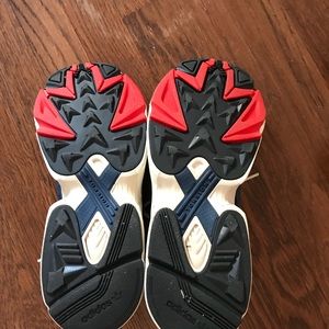 Adidas sneakers Yung-1